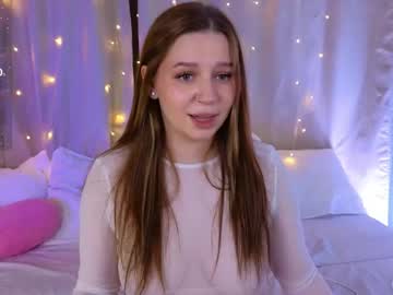 Kira_Briis Chaturbate stream image from March 22, 2026