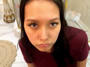 Biancahuret Chaturbate stream image from March 22, 2026