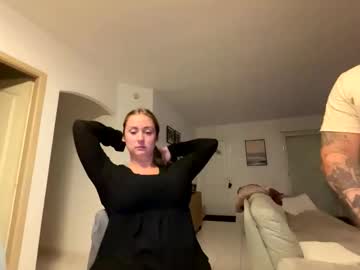 Hollyandelon Chaturbate stream image from March 22, 2026