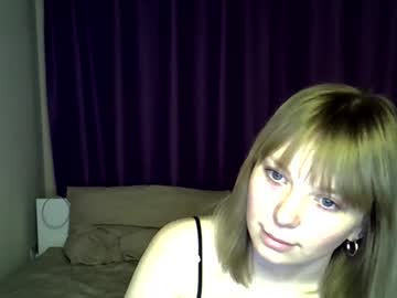 Mianine Chaturbate stream image from March 22, 2026
