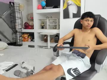 Nico_Viper_ Chaturbate stream image from March 22, 2026