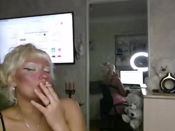 Sandramadam Chaturbate stream image from March 22, 2026