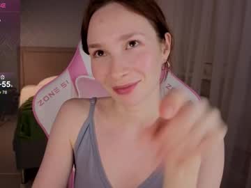 Foxyoly Chaturbate stream image from March 23, 2026
