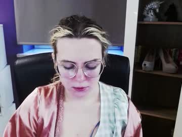 Blackrosezoey Chaturbate stream image from March 23, 2026
