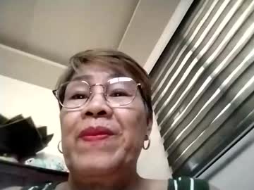 Lolamommie Chaturbate stream image from March 23, 2026