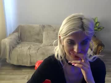 Sexybeatriice Chaturbate stream image from March 23, 2026
