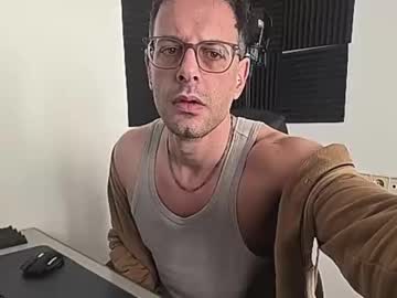 Futuregymbro Chaturbate stream image from March 23, 2026