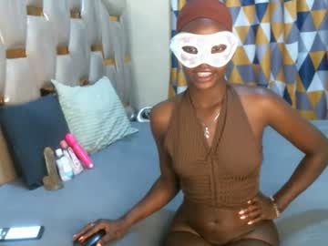 Remmyqueen Chaturbate stream image from March 23, 2026