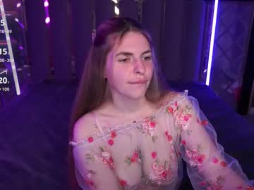 Danielareign Chaturbate stream image from March 23, 2026