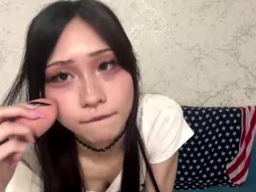 Kishagray Chaturbate stream image from March 23, 2026