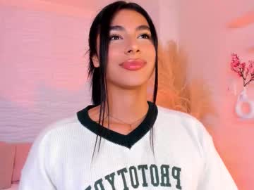 Isabellefoxx Chaturbate stream image from March 23, 2026