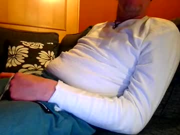 Schmuhbaer1 Chaturbate stream image from March 23, 2026