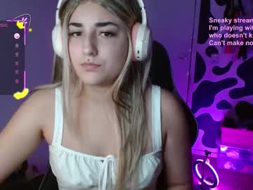 Hi_Elora Chaturbate stream image from March 23, 2026