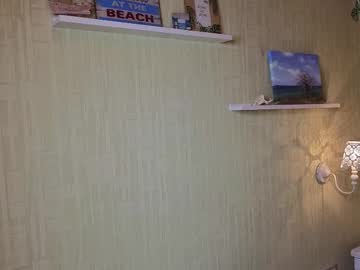 Raebloom Chaturbate stream image from March 23, 2026