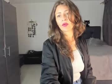 Milf_Darling stream image from March 24, 2026