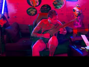 Siphonophorslaysstrings Chaturbate stream image from March 24, 2026