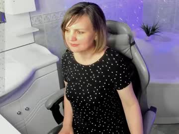Bettygibsonn Chaturbate stream image from March 24, 2026