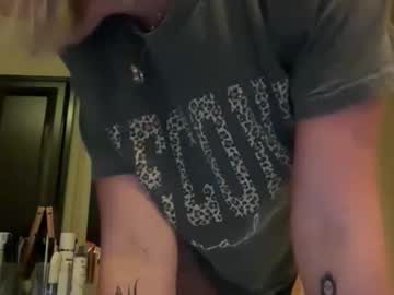 Leanneluxecouple Chaturbate stream image from March 24, 2026