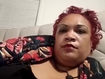 Isabellacloverlove Chaturbate stream image from March 24, 2026