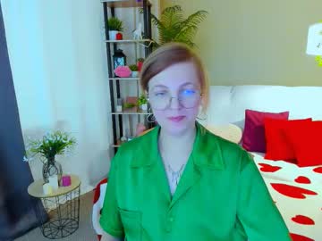 Youruniverser Chaturbate stream image from March 24, 2026