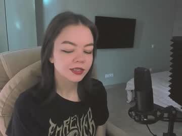 Quietluxury Chaturbate stream image from March 24, 2026