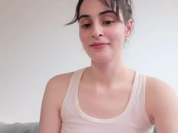 Wonderland_Stia Chaturbate stream image from March 24, 2026