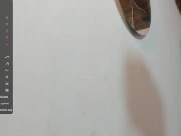 Izelevans Chaturbate stream image from March 24, 2026