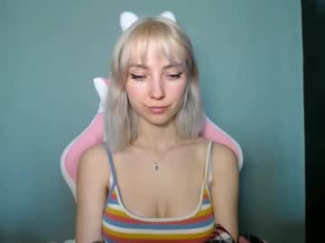 Luciacam20 Chaturbate stream image from March 24, 2026