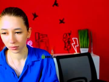Tina_Golden Chaturbate stream image from March 24, 2026