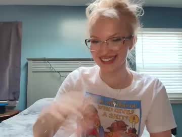 Petite_Cupcake Chaturbate stream image from March 24, 2026