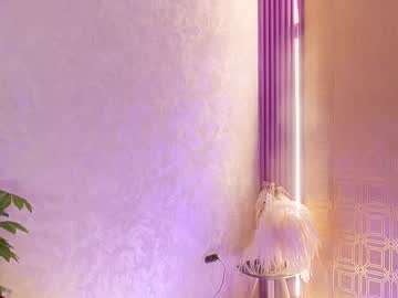 Bella19__ Chaturbate stream image from March 24, 2026