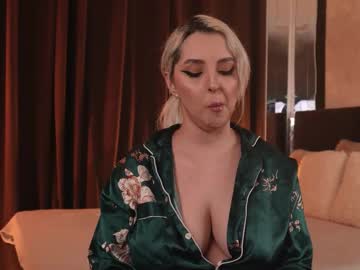Victoriamorrone Chaturbate stream image from March 24, 2026