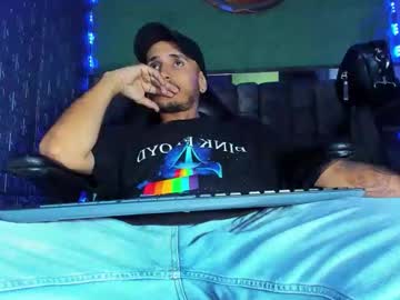 Axell_Cross2 Chaturbate stream image from March 25, 2026