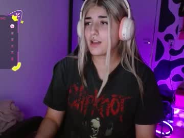 Hi_Elora Chaturbate stream image from March 25, 2026