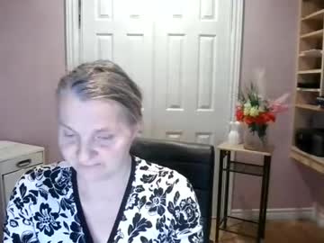 Chealsiek Chaturbate stream image from March 25, 2026