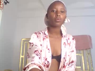 Rellings_Maya Chaturbate stream image from March 25, 2026