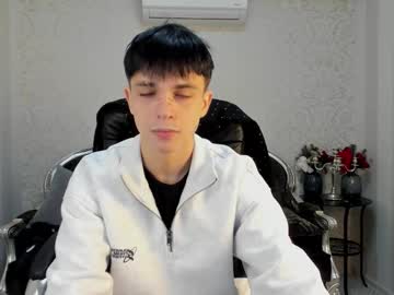 Clarkbev Chaturbate stream image from March 25, 2026
