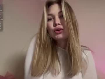 Cutiejulie_ Chaturbate stream image from March 25, 2026