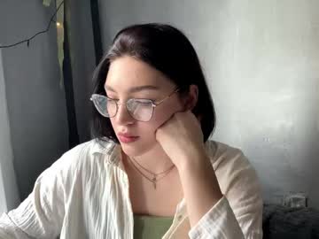 Hollisguerrette Chaturbate stream image from March 25, 2026