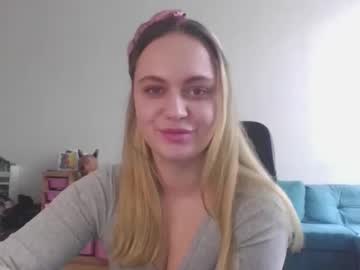 Monarise Chaturbate stream image from March 25, 2026