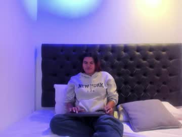 Lucy_Garzon Chaturbate stream image from March 25, 2026