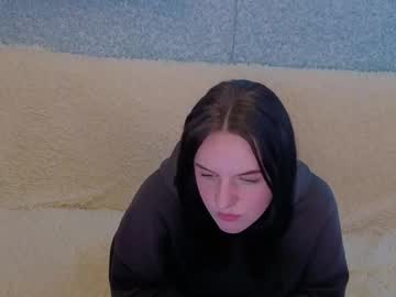 Lunariaas Chaturbate stream image from March 25, 2026