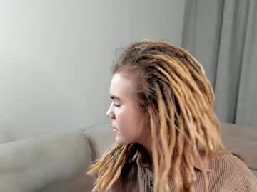 Gennygadley Chaturbate stream image from March 25, 2026
