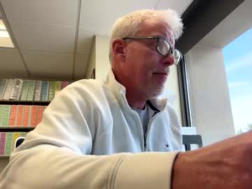 Freakysilverfox Chaturbate stream image from March 25, 2026