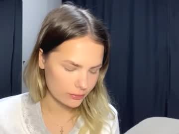 Ingridacors Chaturbate stream image from March 25, 2026