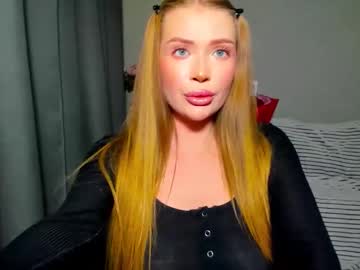 Eeekaterina Chaturbate stream image from March 25, 2026