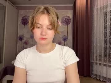 Tracierolfson Chaturbate stream image from March 25, 2026