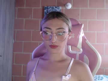 Andrea_Camila Chaturbate stream image from March 25, 2026