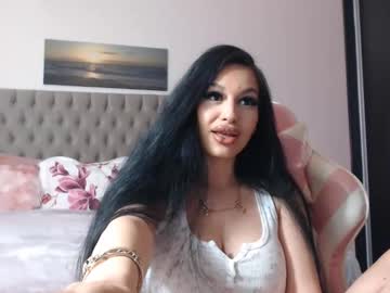 Lisa104739 Chaturbate stream image from March 25, 2026