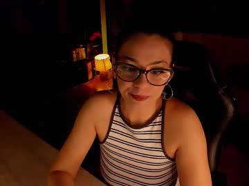 Xlaracroftx Chaturbate stream image from March 25, 2026